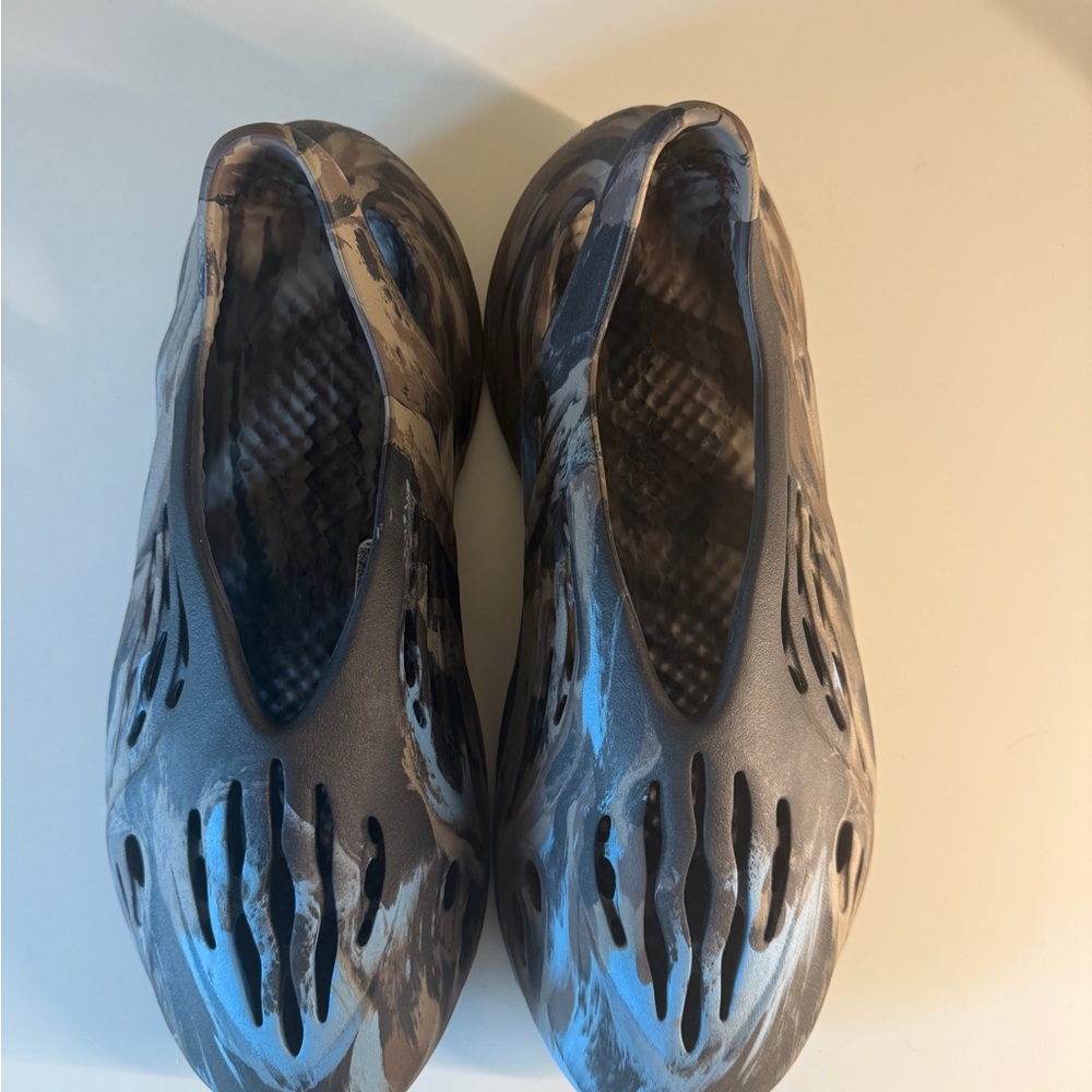 Yeezy Foam Runners “MX Brown Clay” – Size (14) | Great Condition